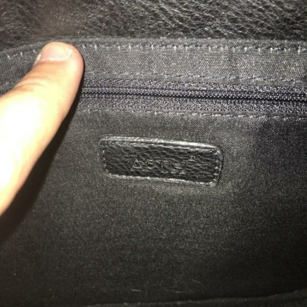 Purse - Picture 2 of 4